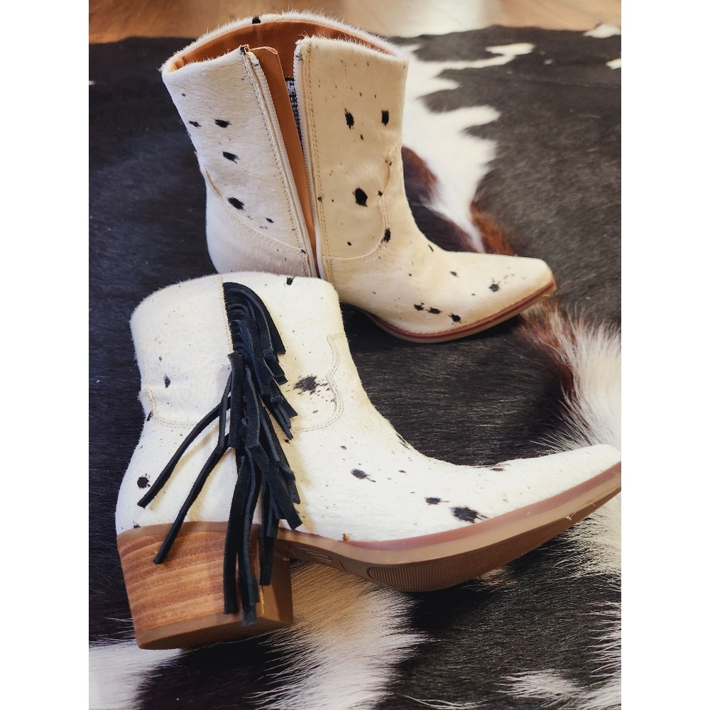 Chic White Cowhide Ankle Boots